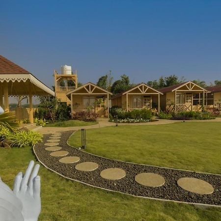 Waterscape Retreat Girnāre Dış mekan fotoğraf